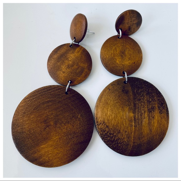Boho Layered wood round fabulous earrings - Picture 9 of 10